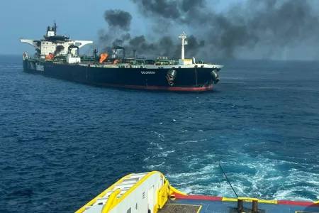 Oil Tanker in Read Sea Towed to Safety After 28 Days