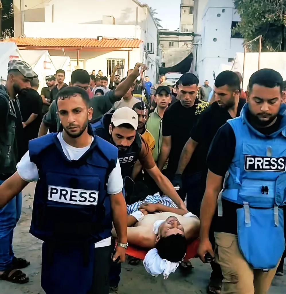 GAZZE'DE BİR GAZETECİ DAHA İSRAİL SALDIRILARINDA HAYATINI KAYBETTİ İSRAİL GÜÇLERİ AL JAZEERA EKİBİNE ATEŞ AÇTI, KAMERAMAN YARALANDI