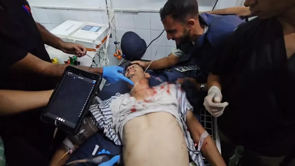 GAZZE'DE BİR GAZETECİ DAHA İSRAİL SALDIRILARINDA HAYATINI KAYBETTİ İSRAİL GÜÇLERİ AL JAZEERA EKİBİNE ATEŞ AÇTI, KAMERAMAN YARALANDI