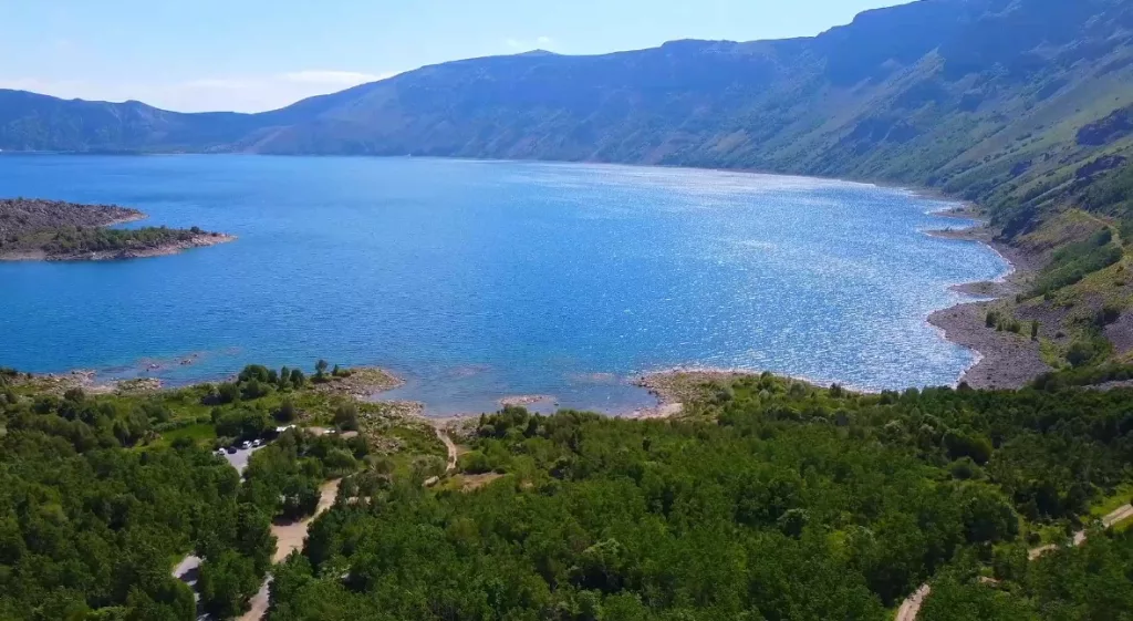 NEMRUT'UN MASKOTU BOZAYILAR VE EKOSİSTEM TEHLİKE ALTINDA