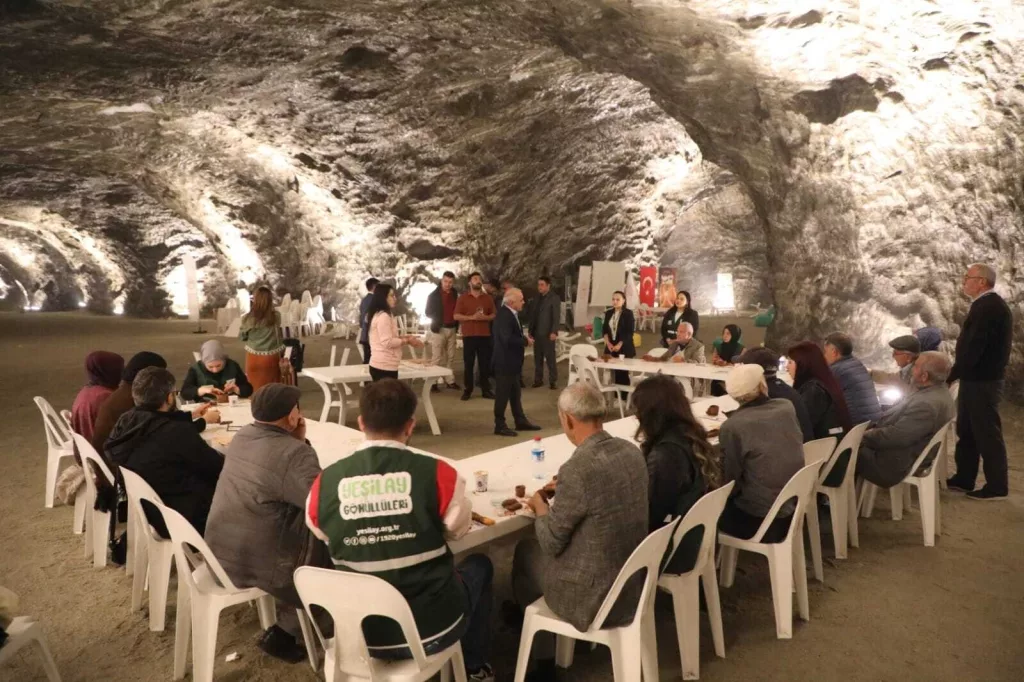 YERİN 150 METRE ALTINDA SAĞLIKLARINA KAVUŞMANIN HAYALİNİ KURAN HASTALARIN TEDAVİSİ SONA ERDİ