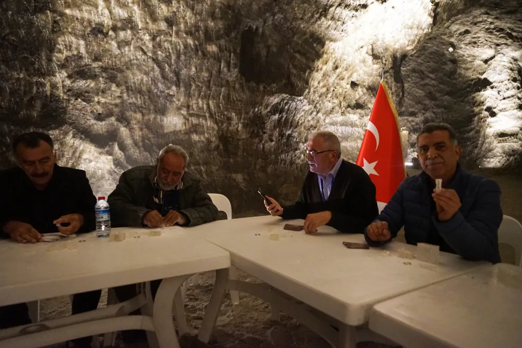 YERİN 150 METRE ALTINDA SAĞLIKLARINA KAVUŞMANIN HAYALİNİ KURAN HASTALARIN TEDAVİSİ SONA ERDİ