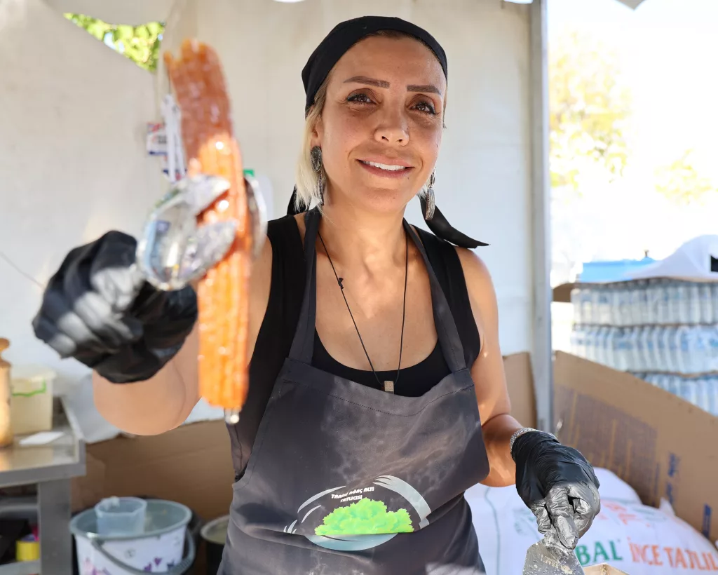 8. ULUSLARARASI ADANA LEZZET FESTİVALİ MERKEZ PARK'TA BAŞLADI ADANALI ESNAF VE VATANDAŞLAR '8. ULUSLARARASI ADANA LEZZET FESTİVALİ'NDEN MEMNUN FESTİVAL ALANI DRON İLE GÖRÜNTÜLENDİ