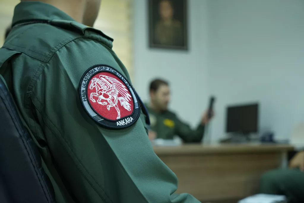 TSK'NIN KAHRAMAN PİLOTLARI ORMAN YANGINLARINA KARŞI 7 GÜN 24 SAAT GÖREVDE KARA HAVACILIK KOMUTANLIĞI'NIN KAHRAMANLARI YANGINLARA GEÇİT VERMİYOR