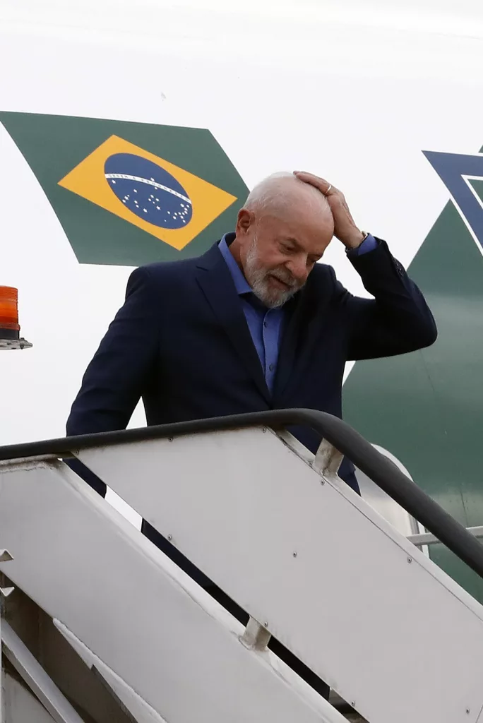 Brazilian President Lula arrives in Mexico ahead of President-elect Claudia Sheinbaum's inauguration