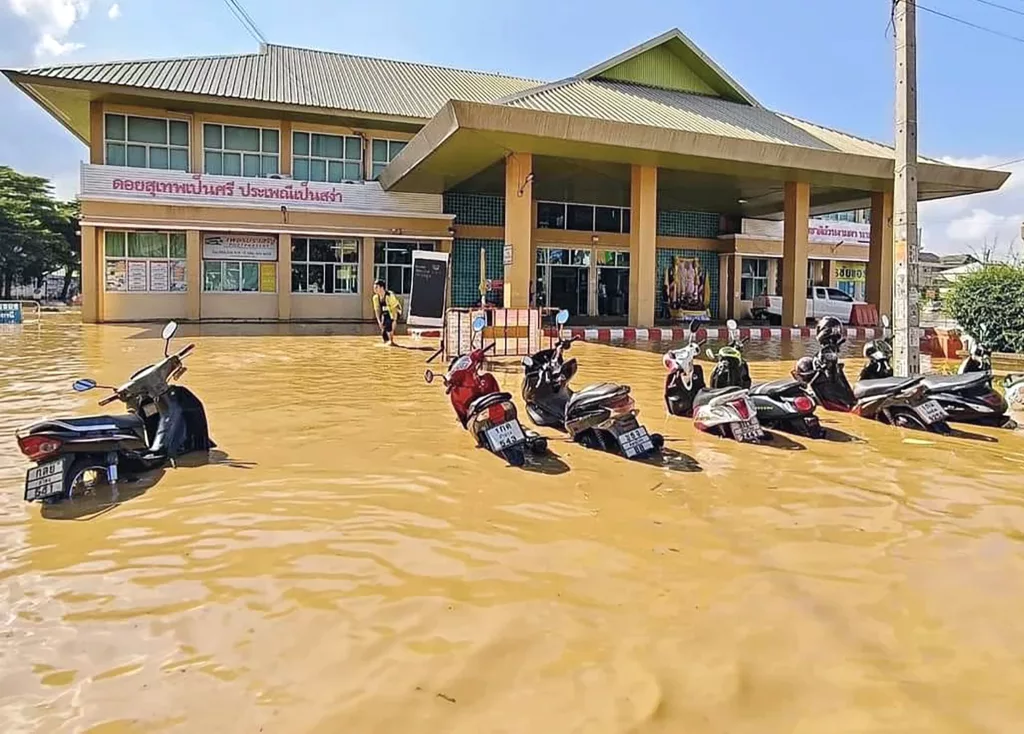 Evacuations underway as flash floods sweep through Chiang Mai province