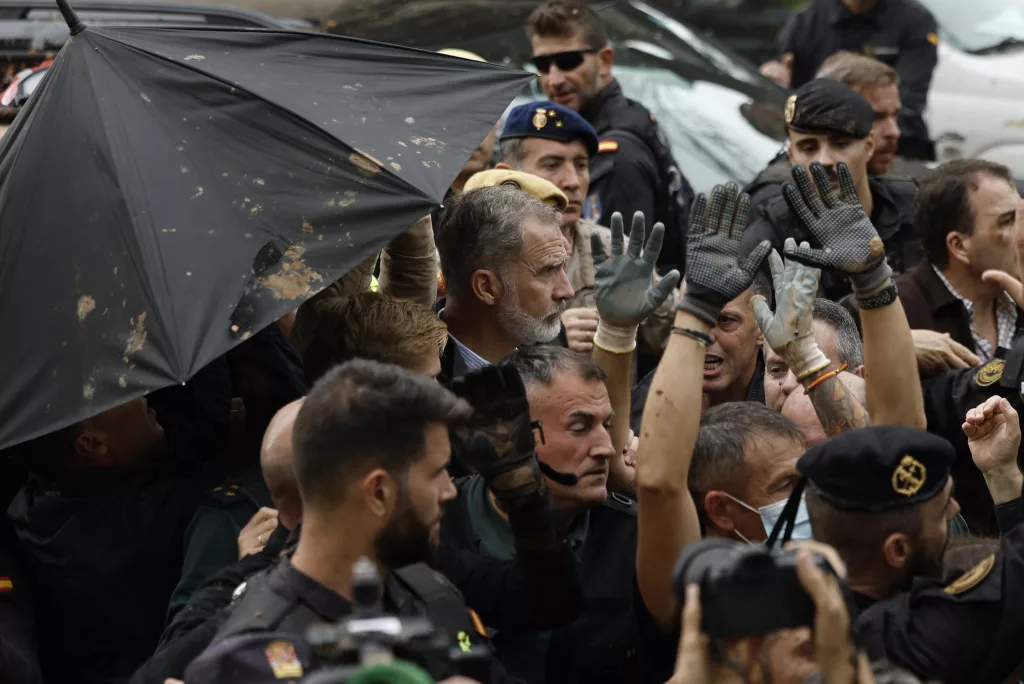 King Felipe visits the province of Valencia in the aftermath of the deadly floods