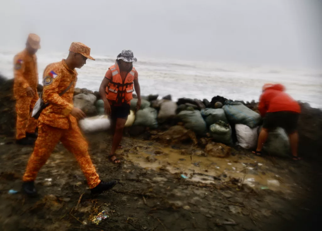 Villagers evacuate in anticipation of approaching Typhoon Yinxing
