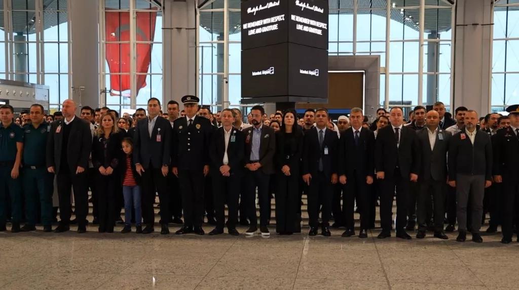 İSTANBUL HAVALİMANI'NDA 10 KASIM ANMA TÖRENİ