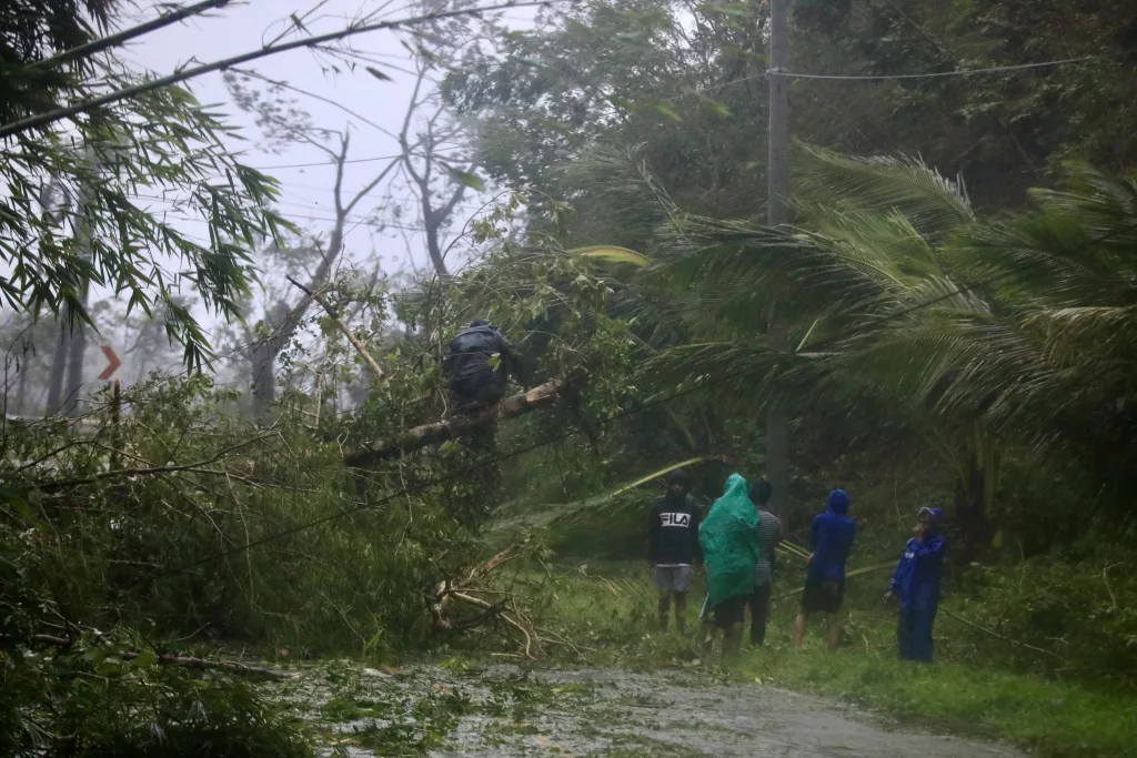 Typhoon Man-yi lands in the Philippines