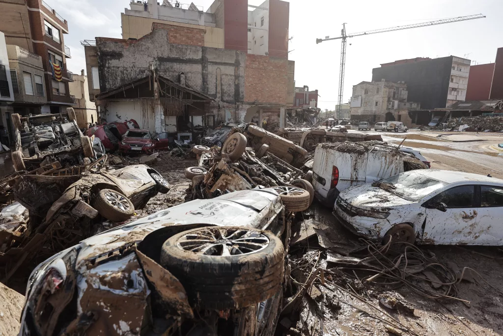Scores killed as floods hit Spain