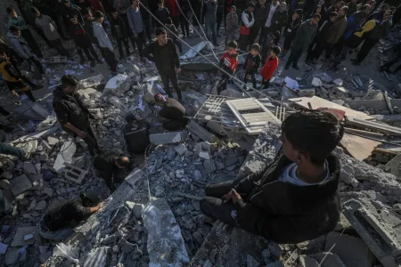 At Least 40 Die in Overnight Airstrike on Al Nuseirat Camp, Gaza Strip
