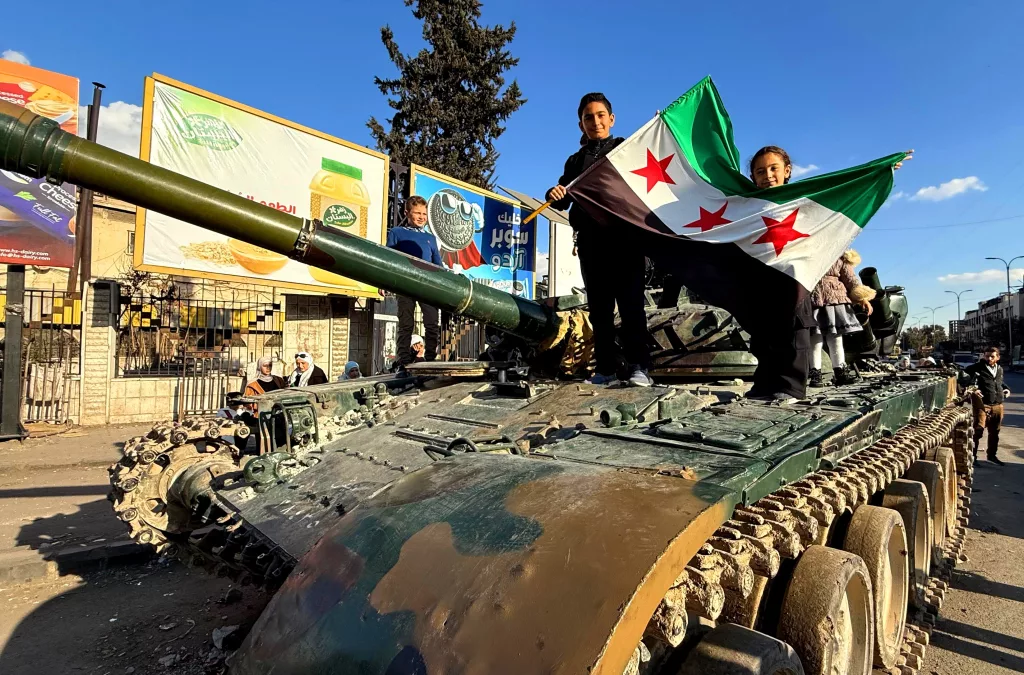 ESAD'IN TANKLARI ÇOCUKLARA OYUNCAK OLDU