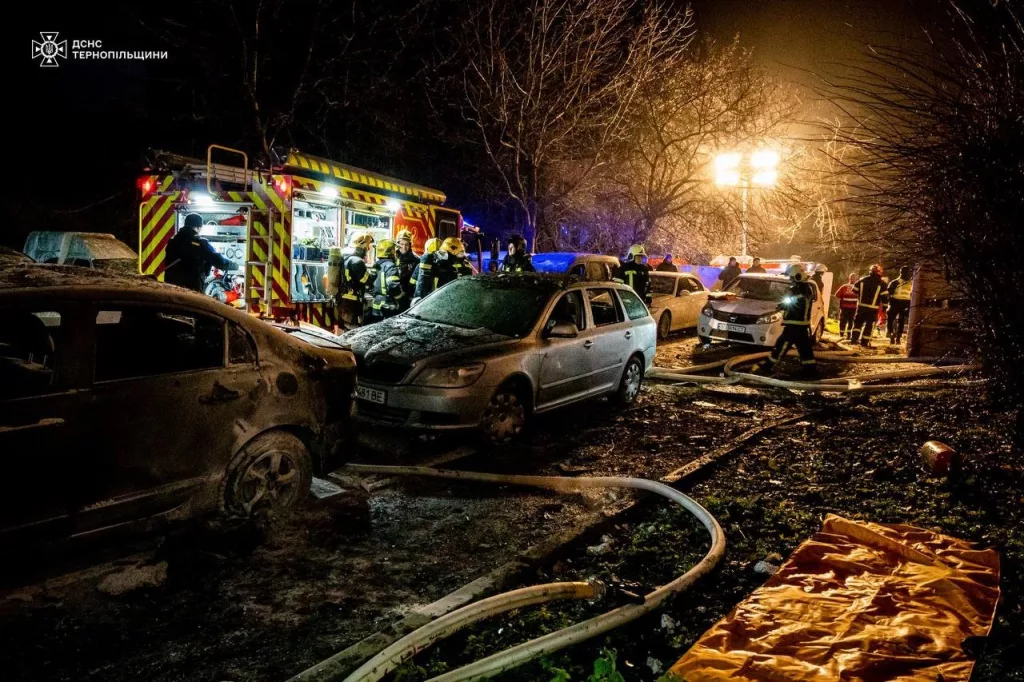 RUSYA, UKRAYNA'DA SİVİLLERİN BULUNDUĞU BİNAYI VURDU: 1 ÖLÜ