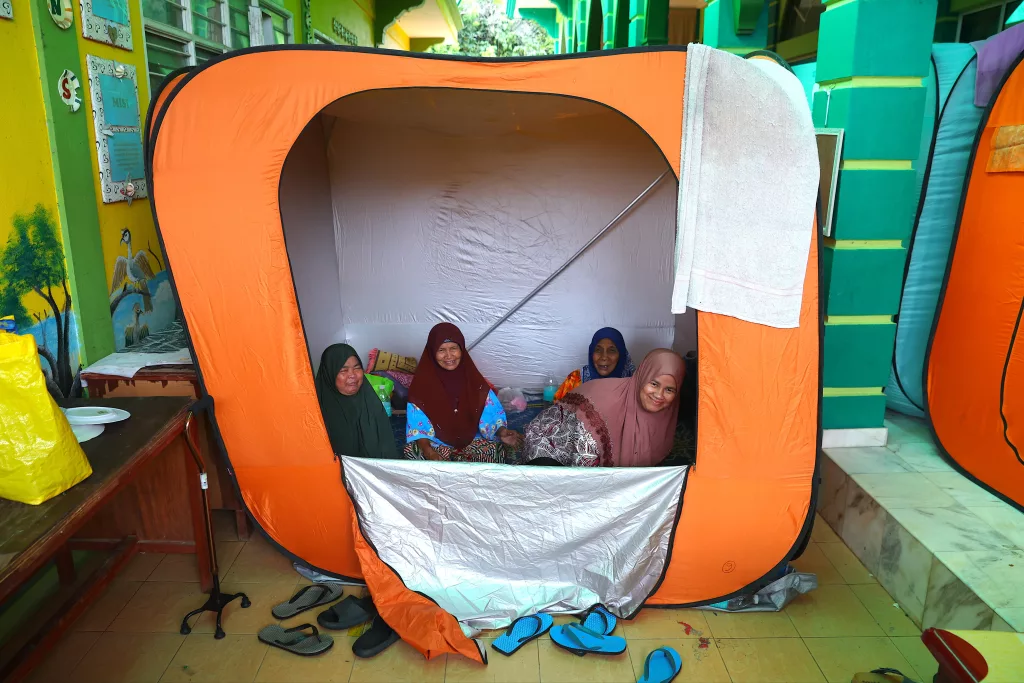 Around 130,000 people displaced due to the floods in Malaysia