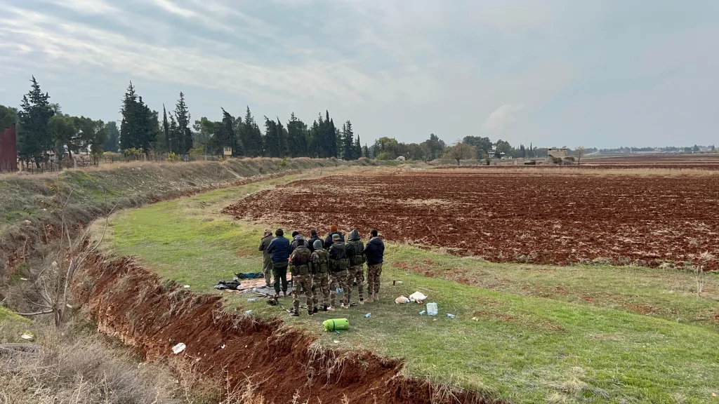 HAMA'DA MUHALİFLERDEN ŞÜKÜR NAMAZI