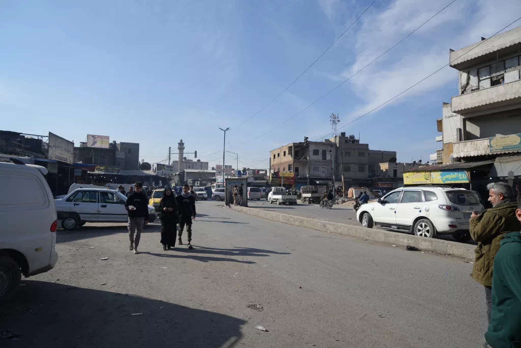 TERÖRDEN ARINDIRILAN MÜNBİÇ'TE HAYAT NORMALE DÖNÜYOR