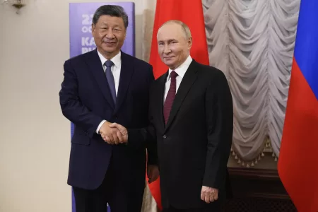 Xi and Putin Address China-Russia Partnership in New Year Messages