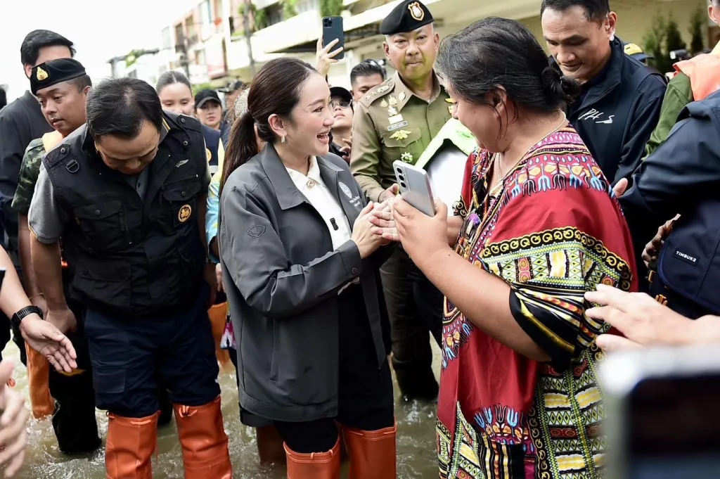TAYLAND'DAKİ SEL FELAKETİNDE CAN KAYBI 37'YE YÜKSELDİ
