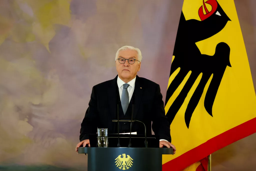 German President Steinmeier announces the dissolution of the German Bundestag