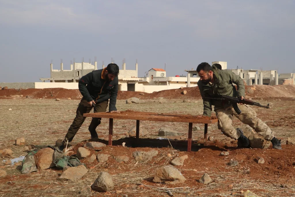 PKK/YPG'NİN TEL RIFAT'TAKİ FARE DELİĞİNİN UCUNDAN KAÇIŞ ASANSÖRÜ ÇIKTI