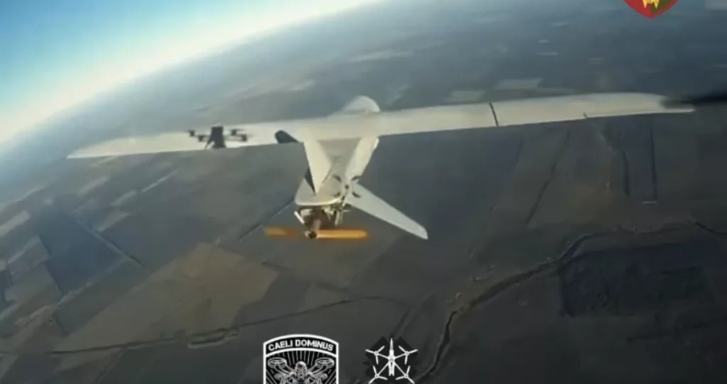 RUSYA-UKRAYNA SAVAŞI'NDA KAMİKAZE DRONLAR MİLYON DOLARLIK DRONLARI HAVADA AVLIYOR