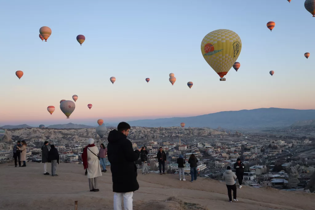 KAPADOKYA'YI YAKLAŞIK 4 BUÇUK MİLYON KİŞİ ZİYARET ETTİ