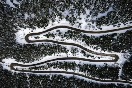 Sahara Pass Offers Stunning Snowy Scenery