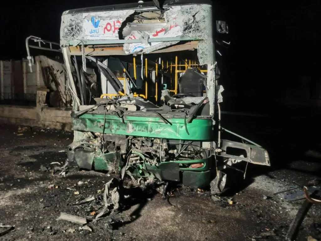 SURİYE'DE BOMBA YÜKLÜ ARAÇLARLA ÇİFTE SALDIRI