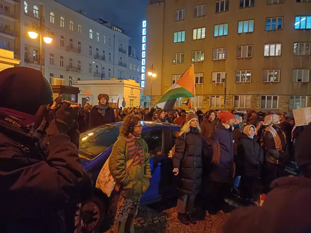 POLONYA'DA NETANYAHU PROTESTOSU: "NETANYAHU'YU TUTUKLAYIN"