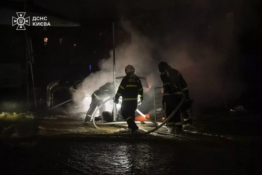 RUSYA'DAN KİEV'E SALDIRI: 3 ÖLÜ, 3 YARALI