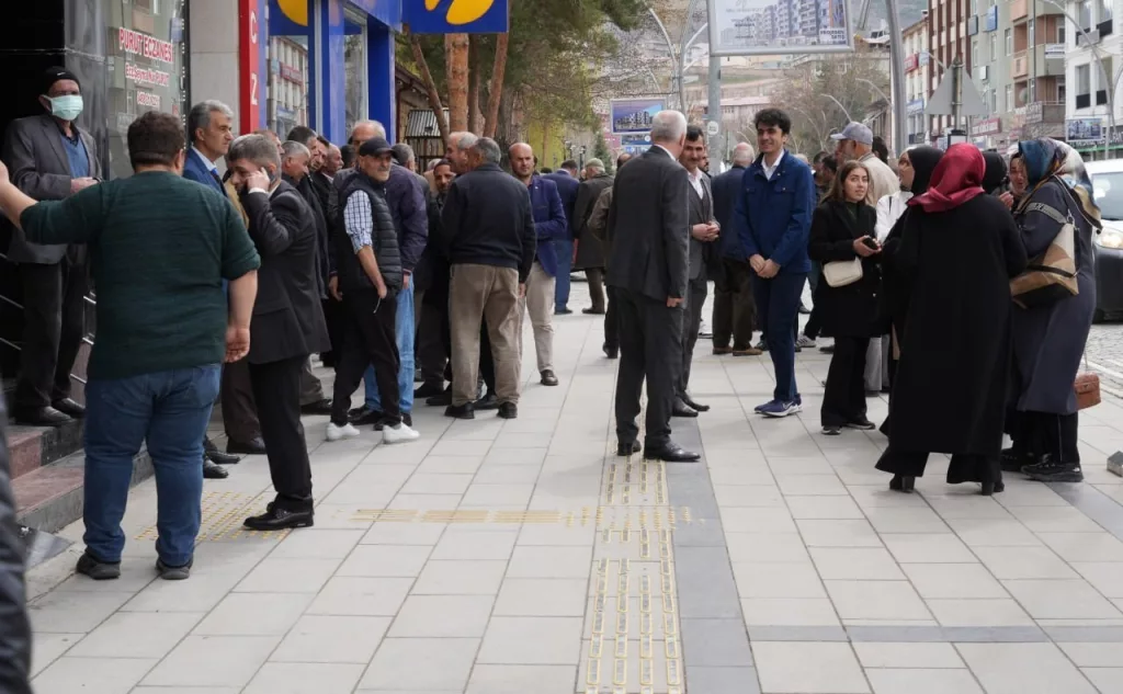 BAYBURT NÜFUSU 83 BİN 676 KİŞİ OLDU