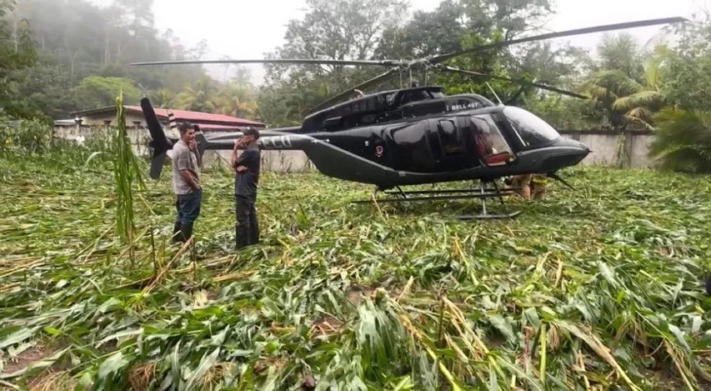 HONDURAS DEVLET BAŞKANI CASTRO'NUN HELİKOPTERİ ACİL İNİŞ YAPTI