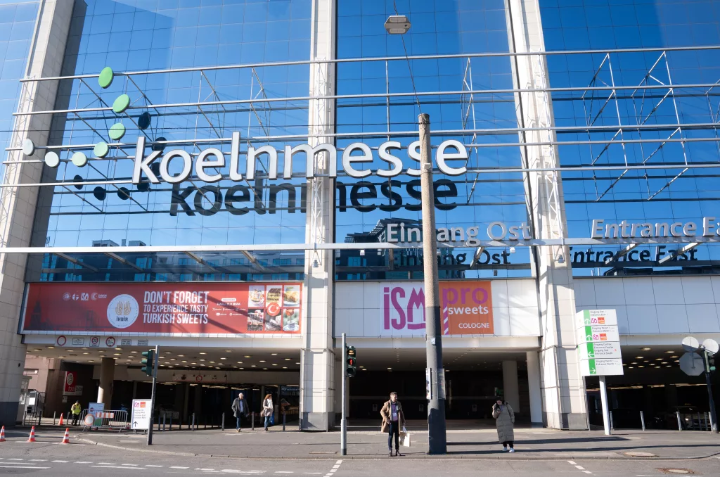 ALMANYA'DA DÜNYANIN EN BÜYÜK ŞEKERLEME FUARI OLAN ISM COLOGNE BAŞLADI