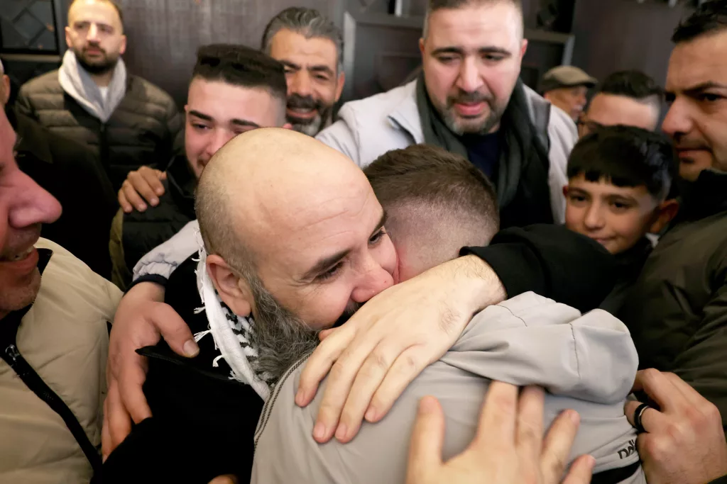 Palestinian prisoners released amid Israeli-Hamas ceasefire deal