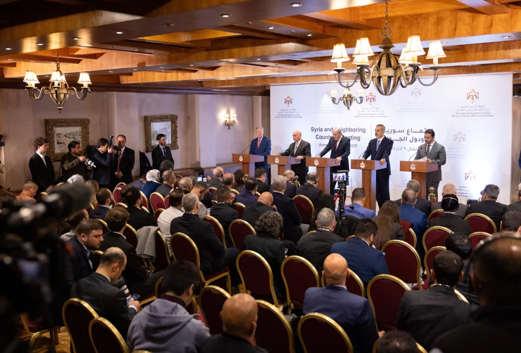 TÜRKİYE, SURİYE, IRAK, ÜRDÜN VE LÜBNAN DEAŞ'A YÖNELİK MÜŞTEREK OPERASYON VE İSTİHBARAT MEKANİZMASI KURACAK DIŞİŞLERİ BAKANI FİDAN: "SURİYE HÜKÜMETİNİN HİÇBİR PROVOKASYONA GELMEDEN HAFTALARDIR SÜRDÜRDÜĞÜ POLİTİKANIN SON GÜNLERDE BİR PROVOKASYONLA RAYINDAN ÇIKARILMAYA ÇALIŞILDIĞINI GÖRÜYORUZ" "NASIL DEAŞ ARAPLARI TEMSİL ETMİYORSA, PKK DA KÜRTLERİ TEMSİL ETMİYOR"