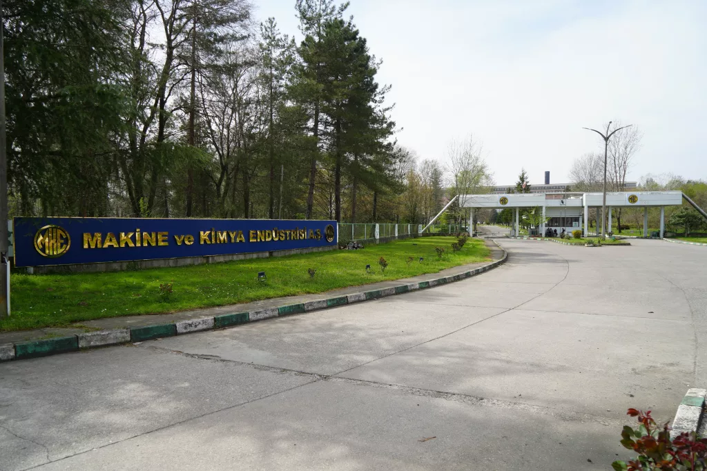 SAVUNMA VE OTOMOTİVDE YENİ MERKEZ SAMSUN: MKE VE CHERY YATIRIMLARI YERLİ VE YABANCI YATIRIMCININ YENİ GÖZDESİ SAMSUN'DA MKE VE CHERY'NİN FABRİKA ALANLARI DRONLA GÖRÜNTÜLENDİ AK PARTİ SAMSUN İL BAŞKANI MHEMET KÖSE: "CHERY 1 MİLYAR DOLAR 5 BİN İSTİHDAM, MKE 2 MİLYAR TL VE 2 BİN İSTİHDAM KAPASİTELİ YATIRIM YAPACAK"