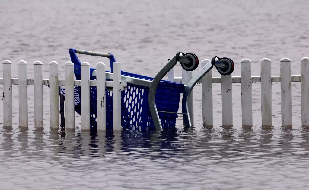 Flooding in Lismore as Tropical Cyclone Alfred downgraded