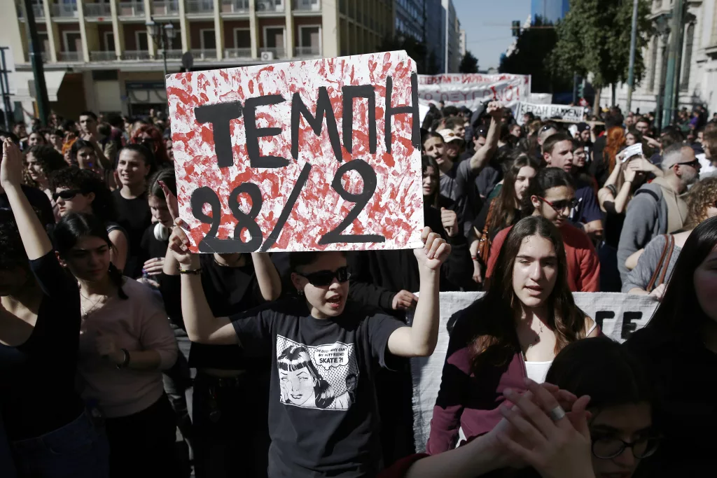 Rally in Athens calls for justice for victims of Tempi train crash