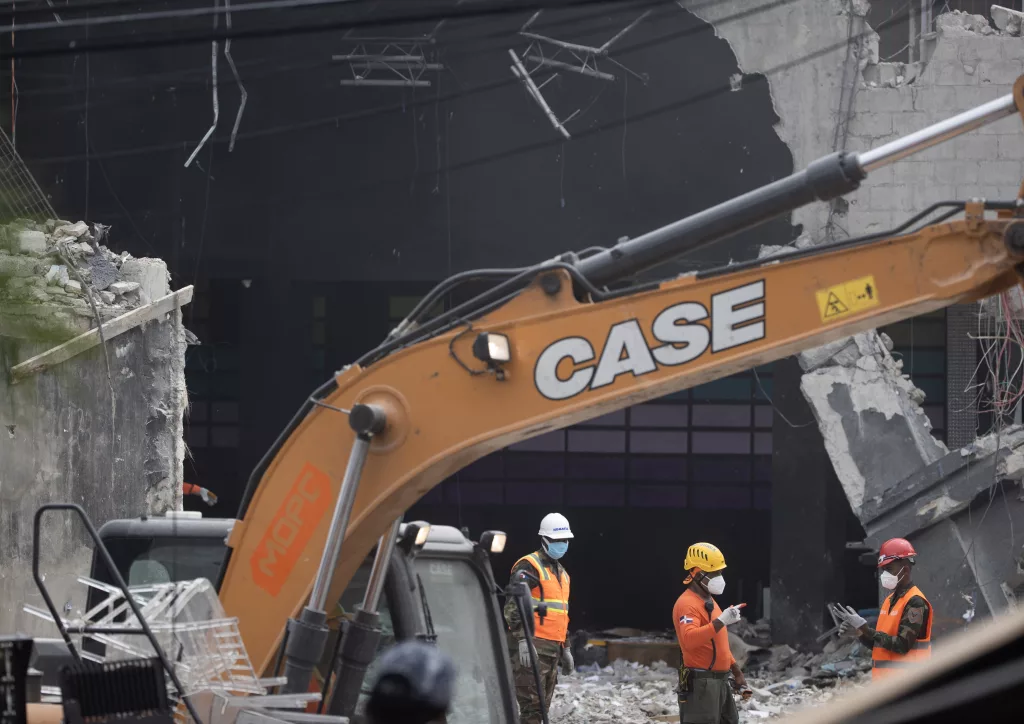 Officials respond as rescue winds down after Santo Domingo nightclub collapse