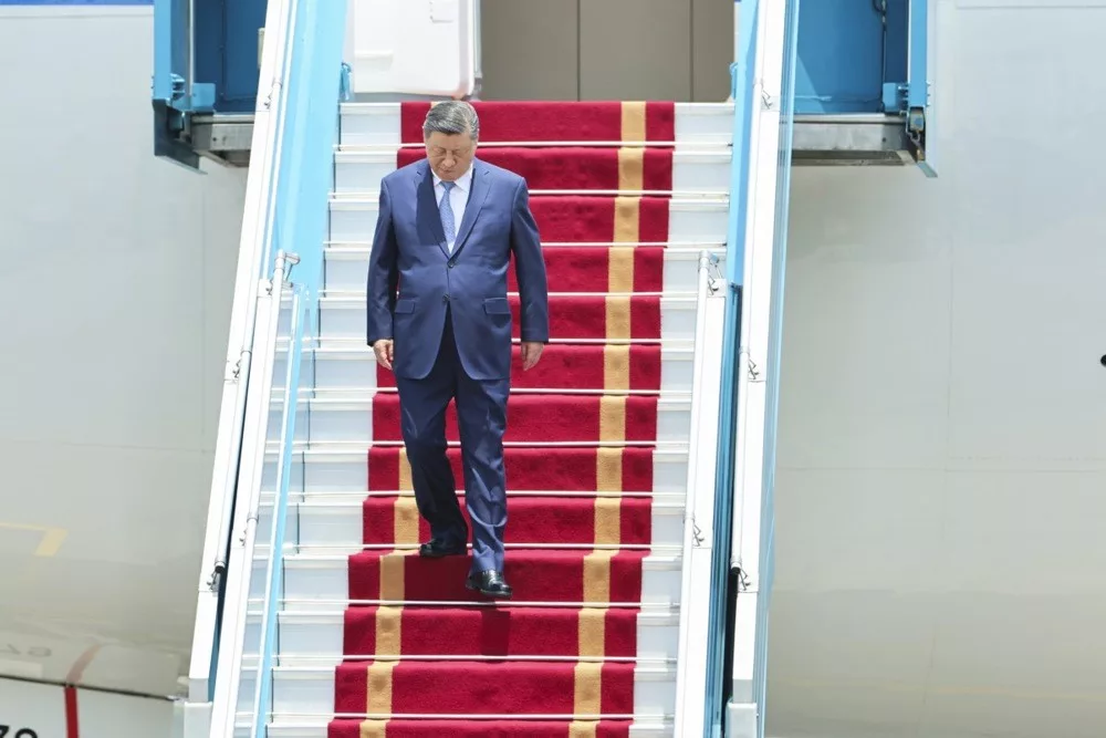 ÇİN DEVLET BAŞKANI JİNPİNG, VİETNAM'DA