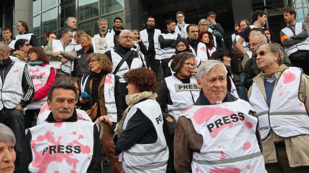 FRANSIZ GAZETECİLER, GAZZE'DE ÖLDÜRÜLEN MESLEKTAŞLARINI ANDI