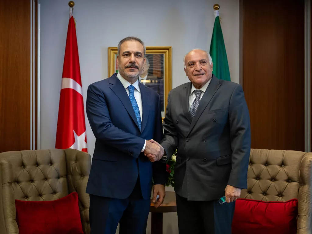 BAKAN FİDAN, CEZAYİRLİ MEVKİDAŞI ATTAF İLE GÖRÜŞTÜ