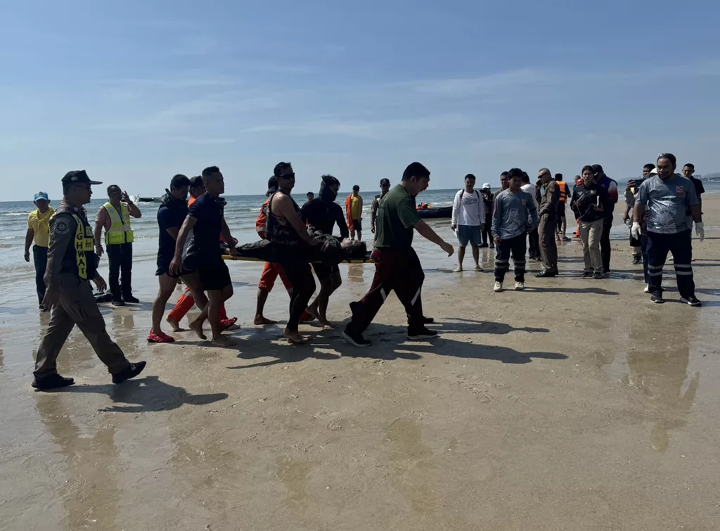 Thai police plane crashes into sea, killing five of its crew