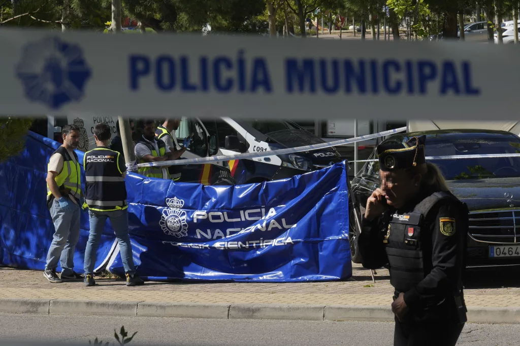 Ukrainian man shot dead outside Madrid school