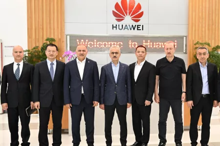 Türkiye Explores 5G, Tech Cooperation with China’s Huawei and ZTE