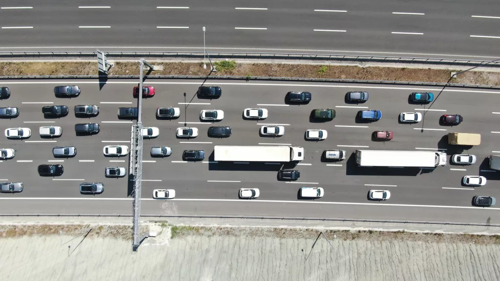 BAYRAM TATİLİ DÖNÜŞÜNDE KOCAELİ'DE TRAFİK DURMA NOKTASINA GELDİ BAYRAM DÖNÜŞÜ TRAFİĞİ HAVADAN GÖRÜNTÜLENDİ
