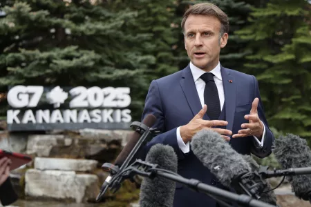 Macron Warns Against Regime Change in Iran