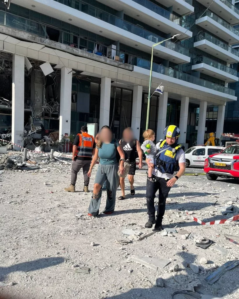 İSRAİL'DE İRAN'IN SON SALDIRISINDA YARALI SAYISI 89'A YÜKSELDİ