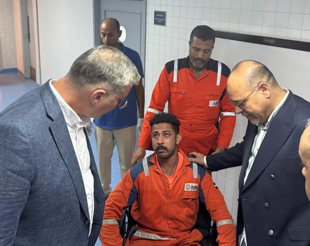 SÜVEYŞ KÖRFEZİ'NDE SONDAJ GEMİSİ BATTI: 4 ÖLÜ, 3 KAYIP